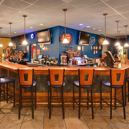 Ramada Plaza Rochester Airport Ngoại thất bức ảnh