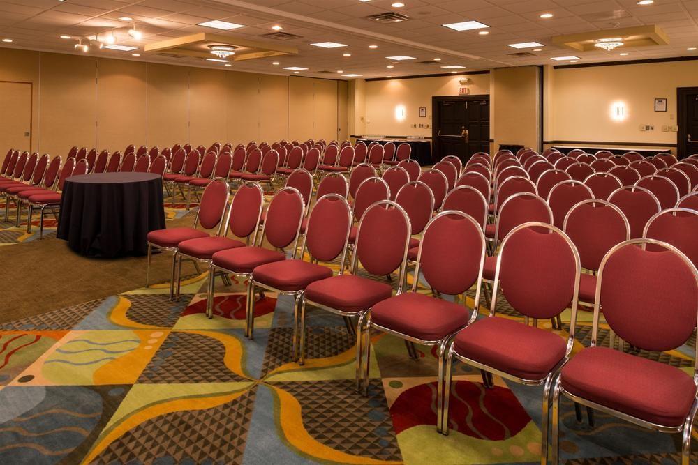 Ramada Plaza Rochester Airport Ngoại thất bức ảnh