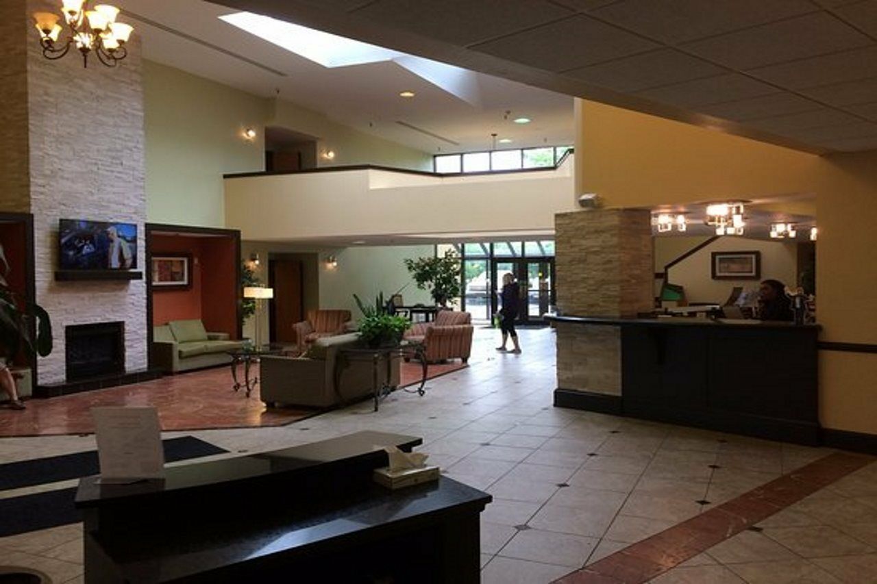 Ramada Plaza Rochester Airport Ngoại thất bức ảnh
